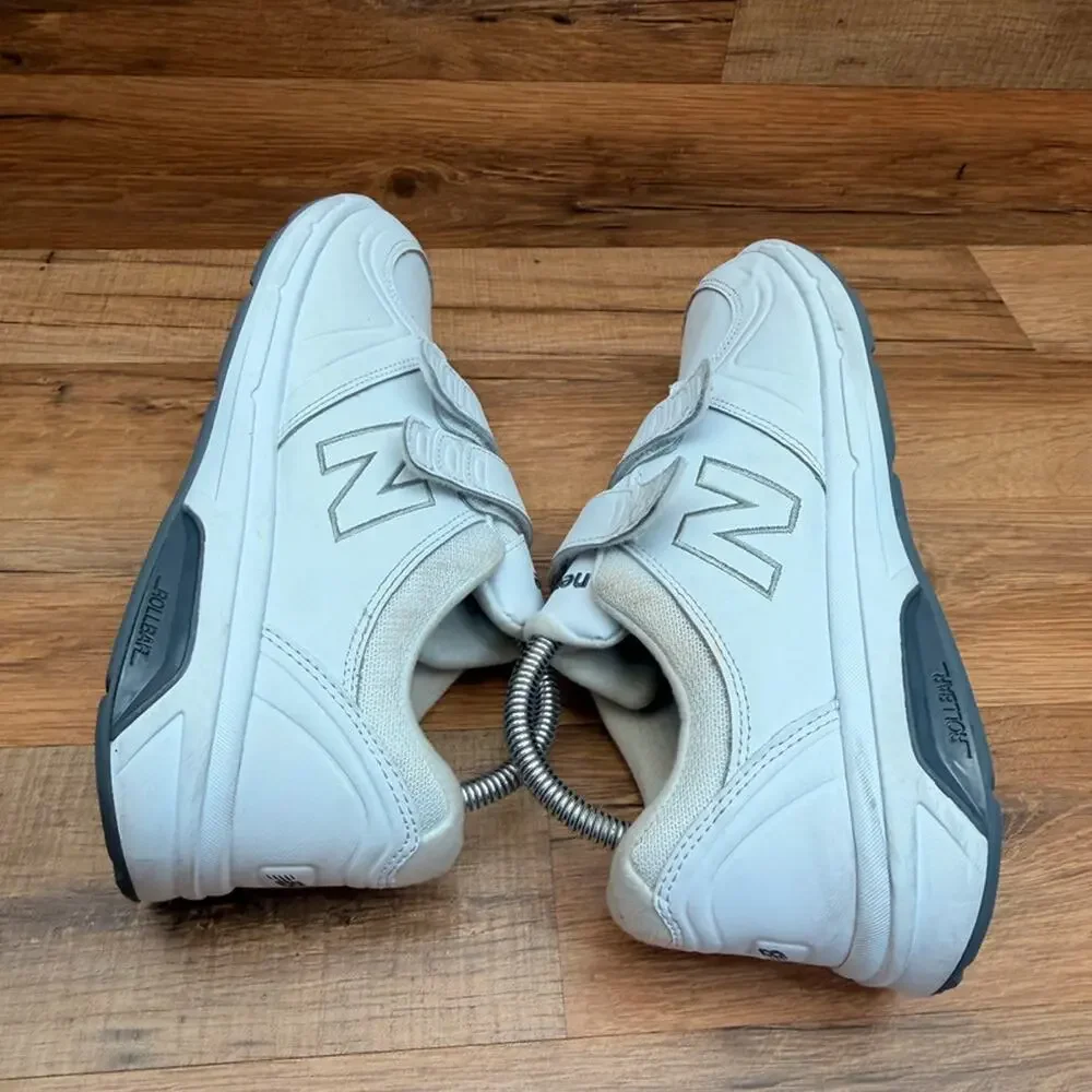 New Balance 813 women Size 9 White Shoes Sneakers